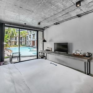 Superior Double Room Pool Access